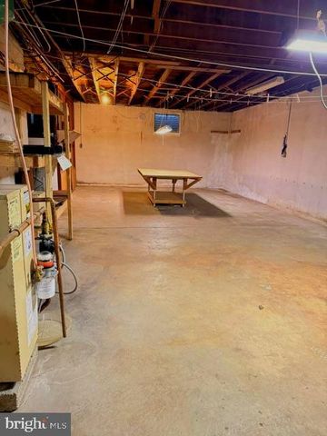 54 IRVING PL, Feasterville-trevose, PA 19053