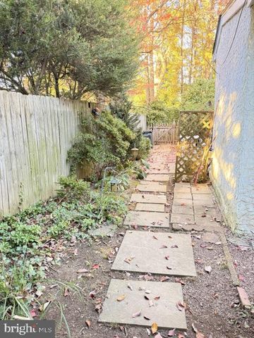 54 IRVING PL, Feasterville-trevose, PA 19053