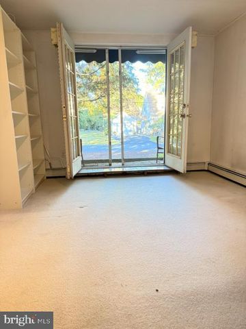 54 IRVING PL, Feasterville-trevose, PA 19053