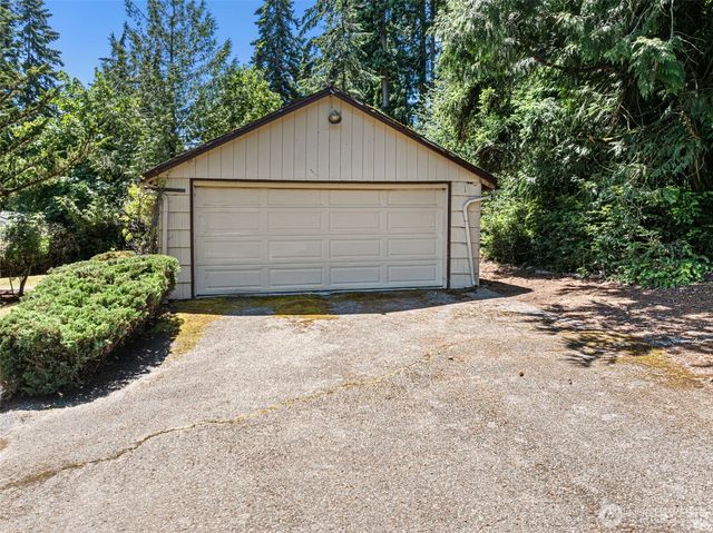 7073 Chico Way NW, Bremerton, WA 98312