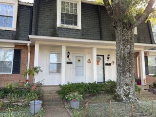 5510 Country Dr Apt 95, Nashville, TN 37211