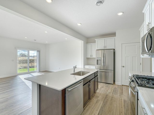 7264 183rd Street W, Lakeville, MN 55044
