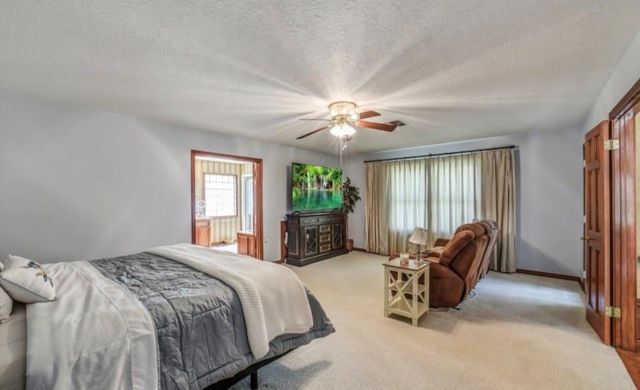 3011 Willow Oak Lane, Sealy, TX 77474