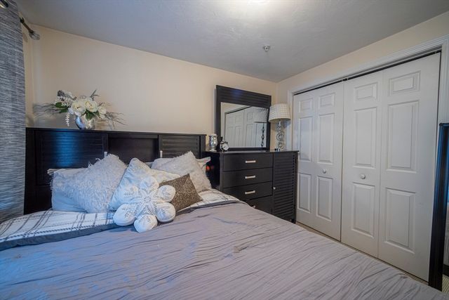 417 Hildreth St 2, Lowell, MA 01850