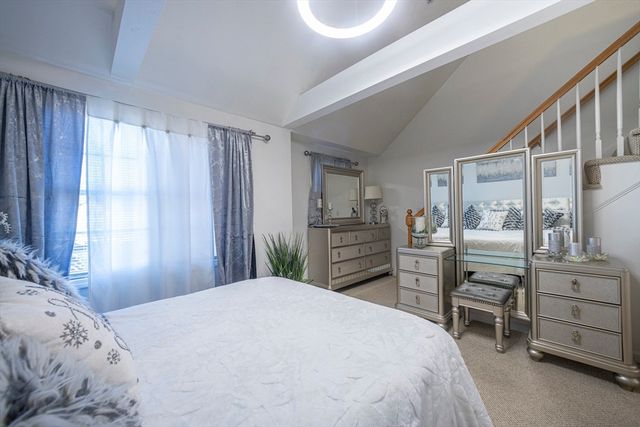 417 Hildreth St 2, Lowell, MA 01850