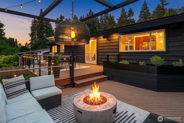 24024 95th Place W, Edmonds, WA 98020