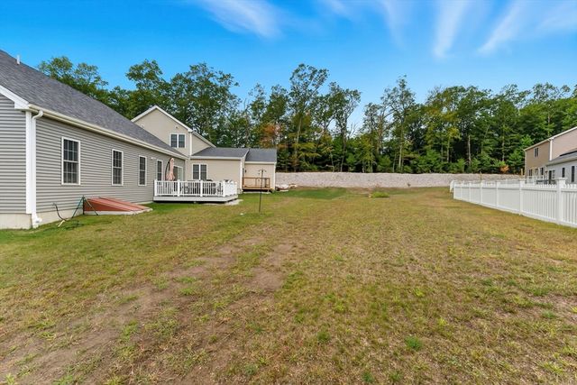 179 Crownshield Ave C, Uxbridge, MA 01569