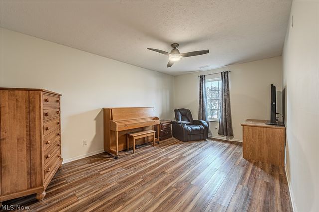 2904 Shakespeare Lane, Avon, OH 44011