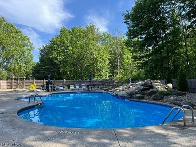 2904 Shakespeare Lane, Avon, OH 44011