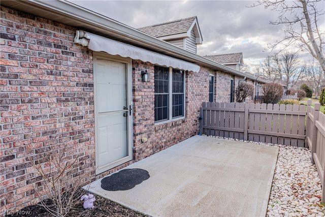 2904 Shakespeare Lane, Avon, OH 44011