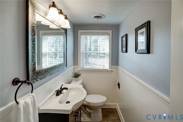 2910 Shoreham Dr, Richmond, VA 23235