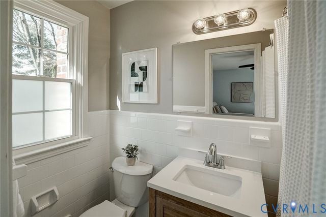 2910 Shoreham Dr, Richmond, VA 23235