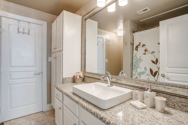 3333 Darcy Street 2203, Fort Worth, TX 76107