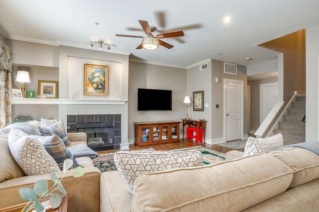 3333 Darcy Street 2203, Fort Worth, TX 76107