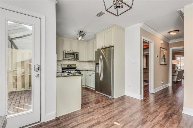 100 Mount Vernon Circle, Atlanta, GA 30338