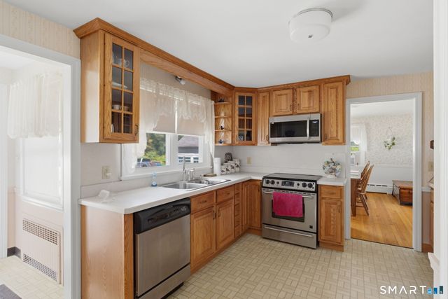 59 North Main Street, East Hampton, CT 06424