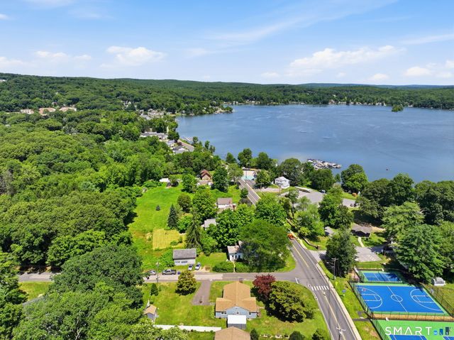 59 North Main Street, East Hampton, CT 06424