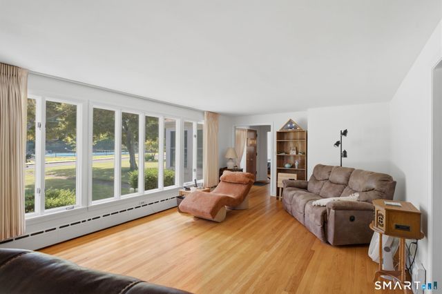 59 North Main Street, East Hampton, CT 06424