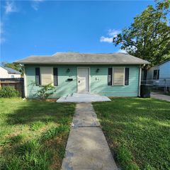 462 Bartlett, Corpus Christi, TX 78408