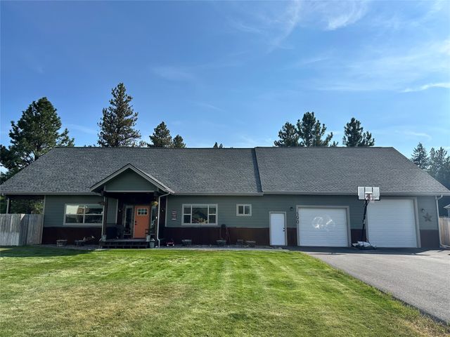 590 Red Hawk Lane, Columbia Falls, MT 59912