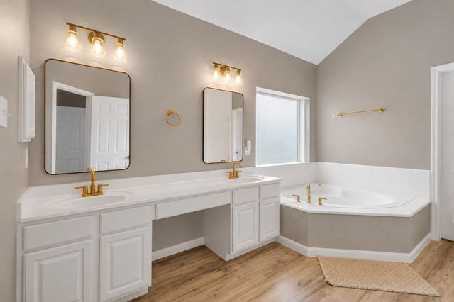 431 Cardinal Oaks, Kemah, TX 77565
