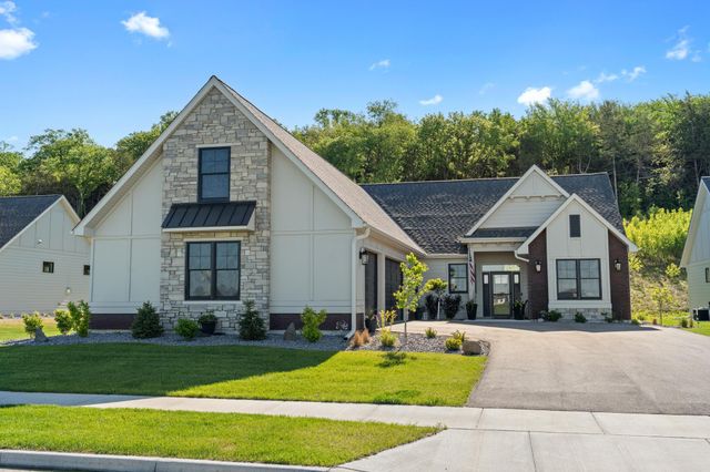 2359 Sydney Lane, Hudson, WI 54016