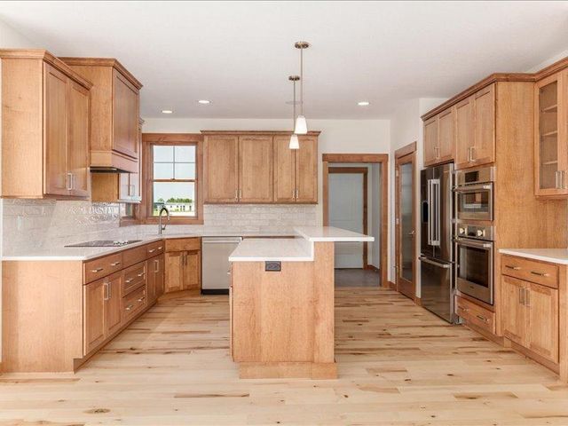 2359 Sydney Lane, Hudson, WI 54016