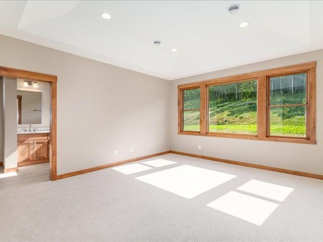 2359 Sydney Lane, Hudson, WI 54016