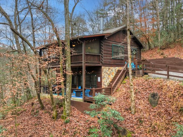 488 Joanne Sisson Road, Blue Ridge, GA 30513