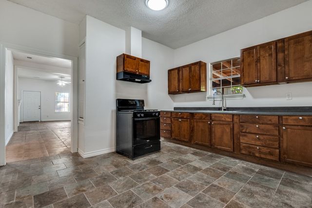 409 Sunset Avenue, Dallas, TX 75208