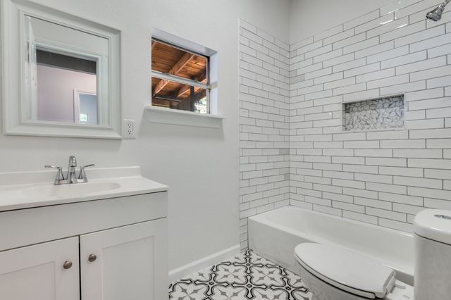 409 Sunset Avenue, Dallas, TX 75208