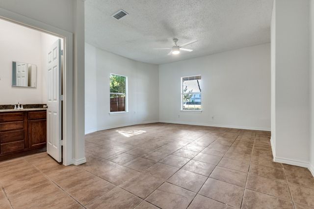 409 Sunset Avenue, Dallas, TX 75208