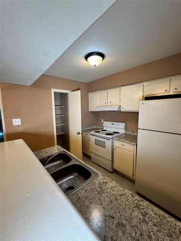 8201 Richmond 12, Houston, TX 77063