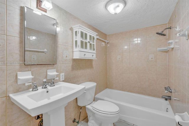 360 Sound Dr, Key Largo, FL 33037