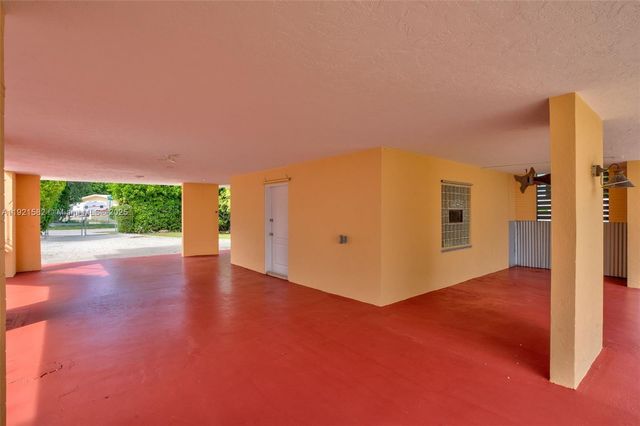 360 Sound Dr, Key Largo, FL 33037