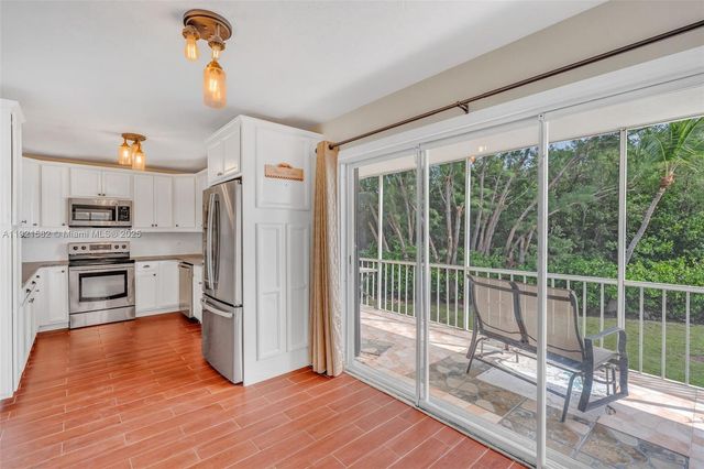 360 Sound Dr, Key Largo, FL 33037