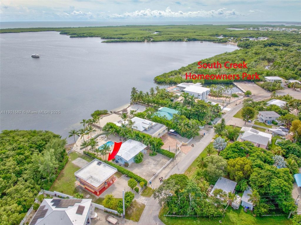 360 Sound Dr, Key Largo, FL 33037