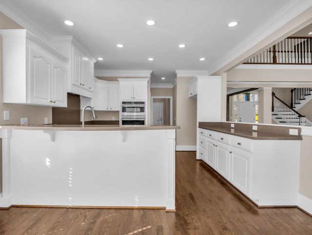 139 N Woodfin Ridge Dr Drive, Inman, SC 29349