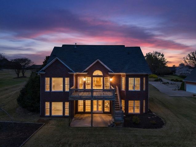 139 N Woodfin Ridge Dr Drive, Inman, SC 29349