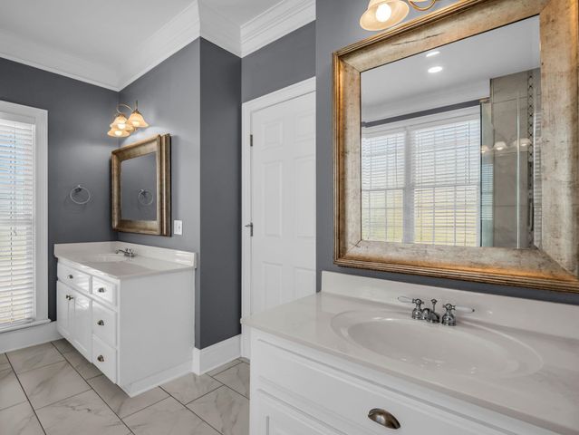 139 N Woodfin Ridge Dr Drive, Inman, SC 29349