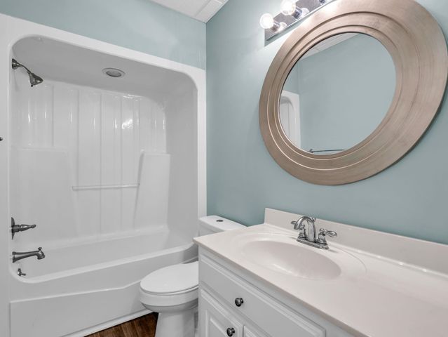 139 N Woodfin Ridge Dr Drive, Inman, SC 29349