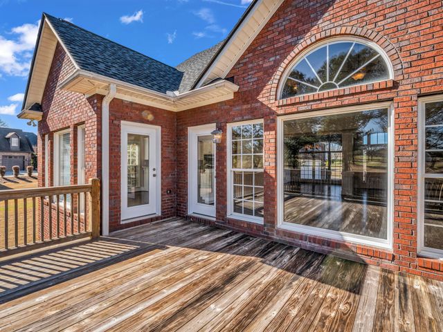 139 N Woodfin Ridge Dr Drive, Inman, SC 29349