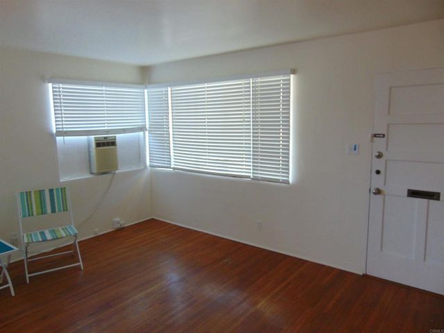 7126 7128 HYATT Street, San Diego, CA 92111