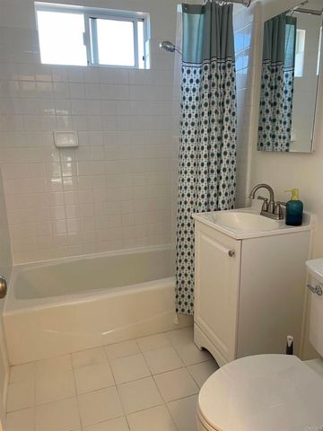 7126 7128 HYATT Street, San Diego, CA 92111