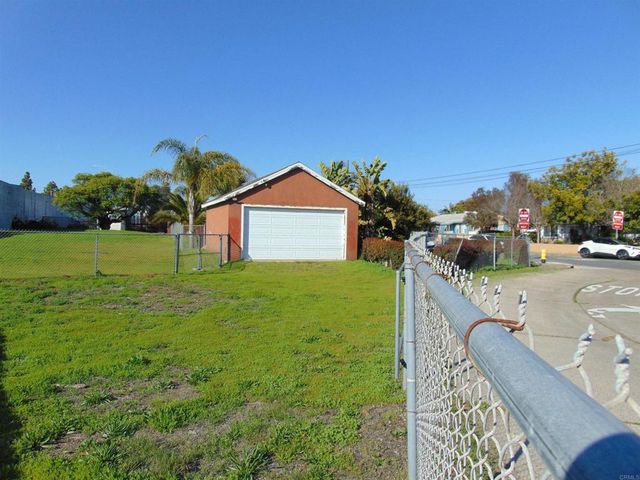 7126 7128 HYATT Street, San Diego, CA 92111