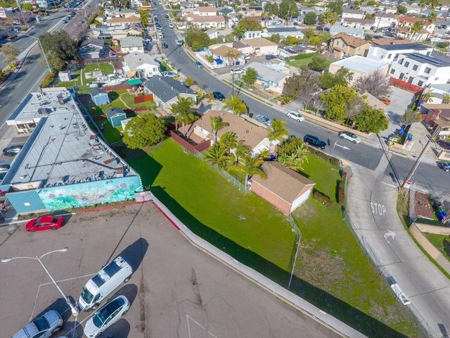 7126 7128 HYATT Street, San Diego, CA 92111