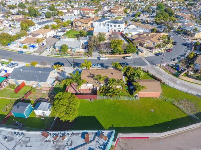 7126 7128 HYATT Street, San Diego, CA 92111