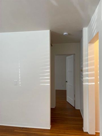 7126 7128 HYATT Street, San Diego, CA 92111