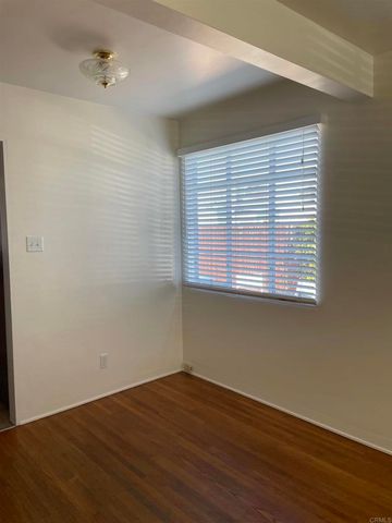 7126 7128 HYATT Street, San Diego, CA 92111