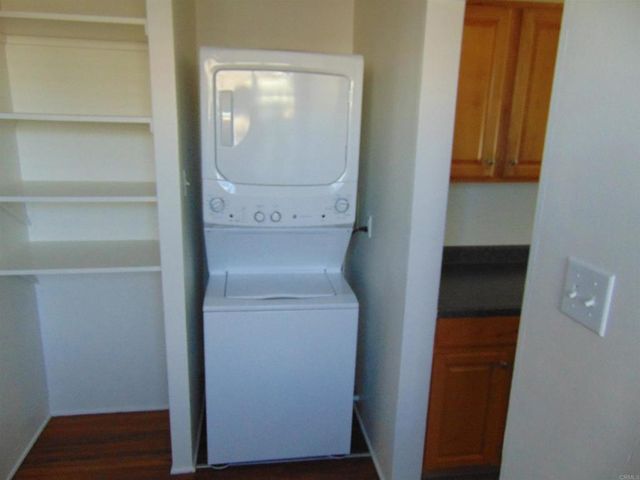 7126 7128 HYATT Street, San Diego, CA 92111